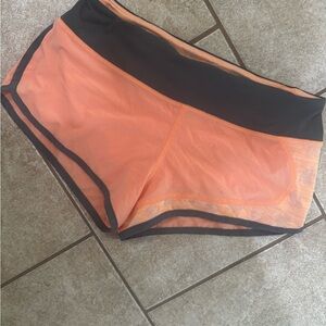 Women's rabbit Orange Athletic Shorts Small 2.5 inch